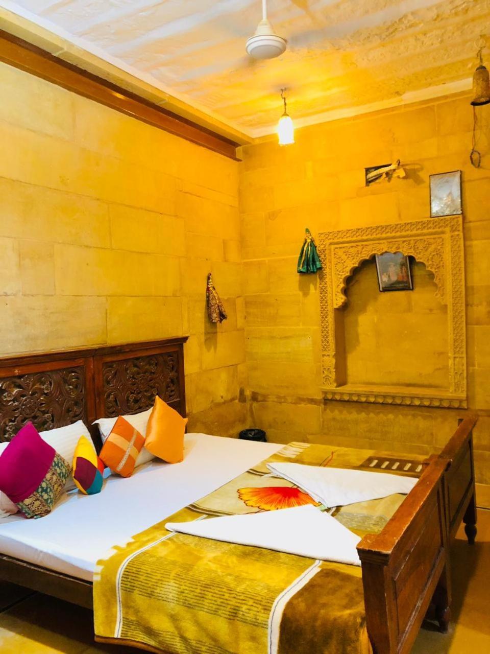 Hotel Pol Haveli Jaisalmer Bilik gambar